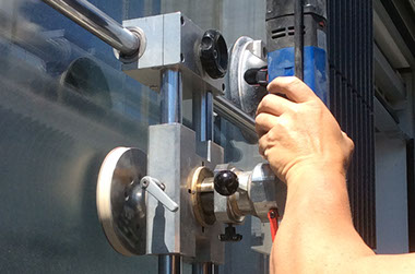 vetrox, glaskratzer entfernen, glasreparatur, verkratztes glas, glasschutz, esg, vsg, isolierglas, glasoberfläche, float, brandschutzglas