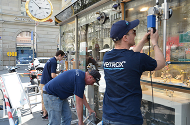 vetrox, glaskratzer entfernen, glasreparatur, verkratztes glas, glasschutz, esg, vsg, isolierglas, glasoberfläche, float, brandschutzglas